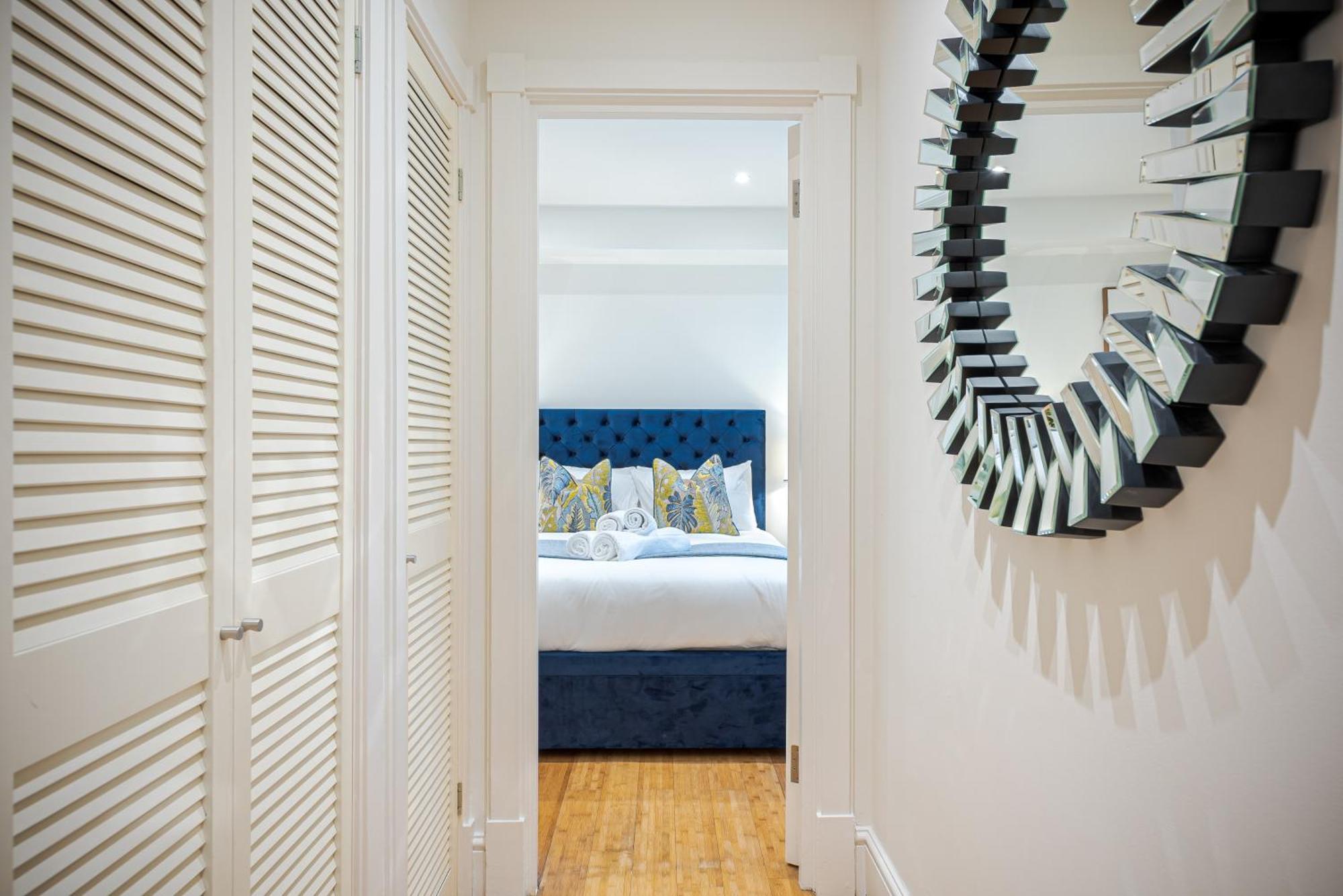 Chic Belgravia Hideaway With Private Patio 10 Mins To Harrods Londra Exterior foto